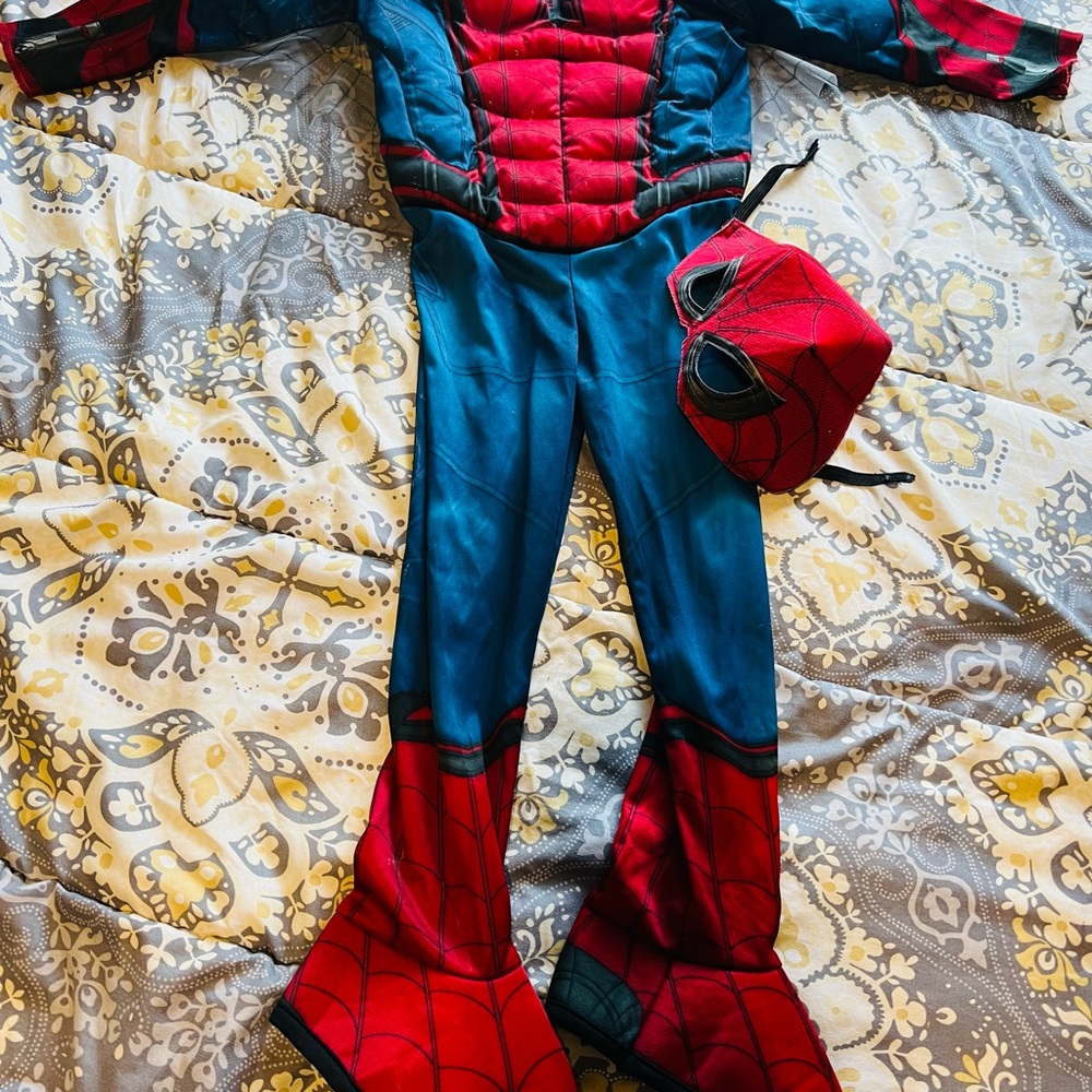 Spider man costume for boy